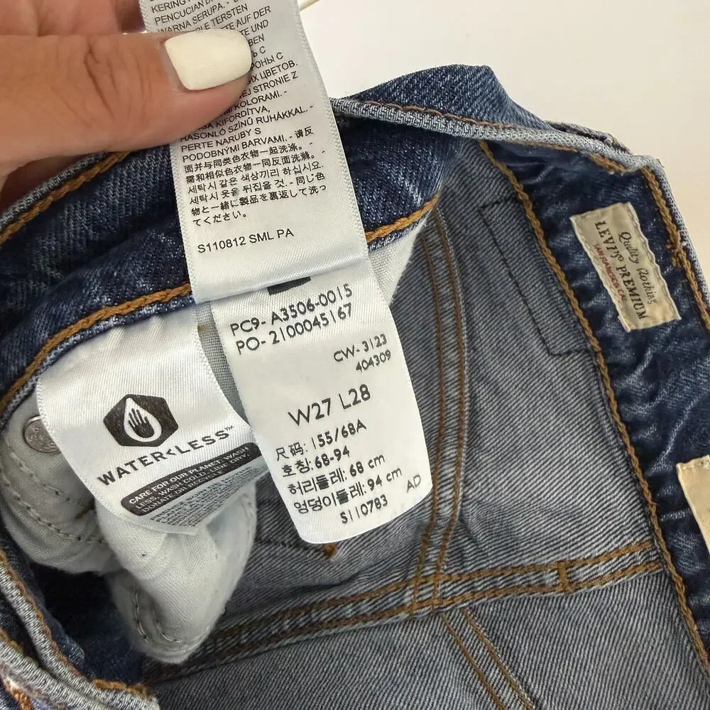 Levi's Premium 80's Mom Jean Tapered Blue High Rise - 27 W27 L28